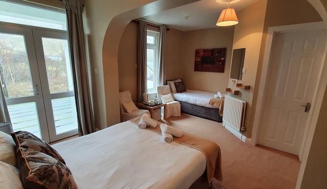 Portfinn Lodge