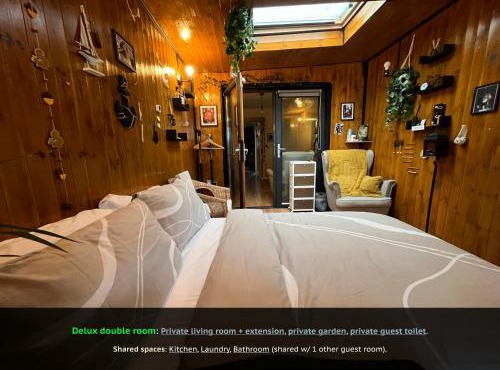 Private Garden Suite with Exclusive Living Room - Shared Home