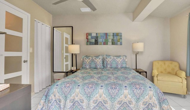 Private studio, 5 min. walk to Wilton Drive in Wilton Manors