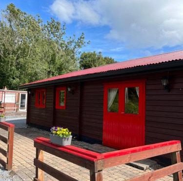 Red Squirrel Lodge