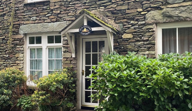 Refurbished tradition Lakeland Stone Cottage In The Centre Of Grasmere