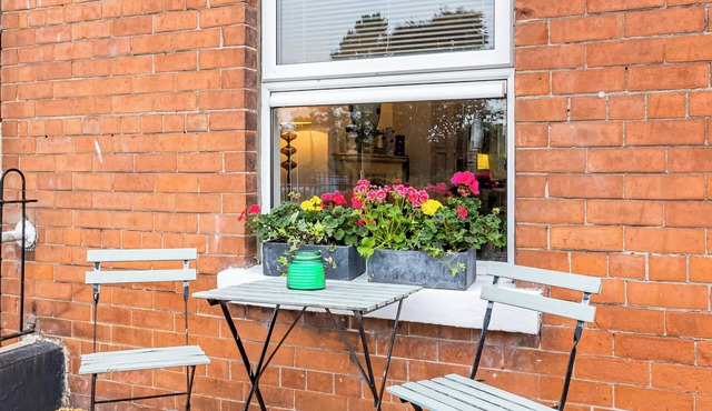 River View Terrace - charming home with river views - availability for The Open