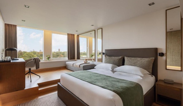 Royal Garden Hotel