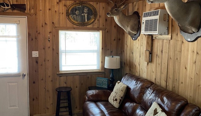 Rustic Cabin at the Rockn Rowdy Ranch in Centerville, Texas in Leona