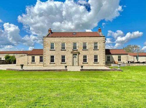 Salton Lodge Spacious Country Stay