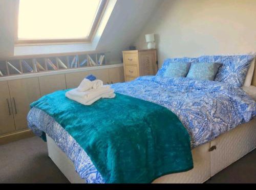 Scrabo View - King Bedroom with private bathroom