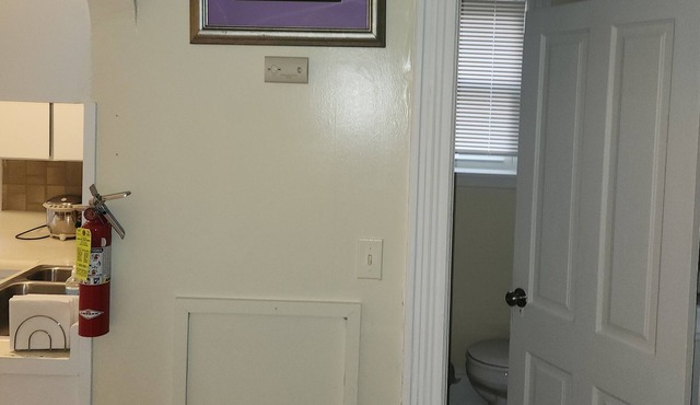 Serene and spacious one bedroom unit in Austin