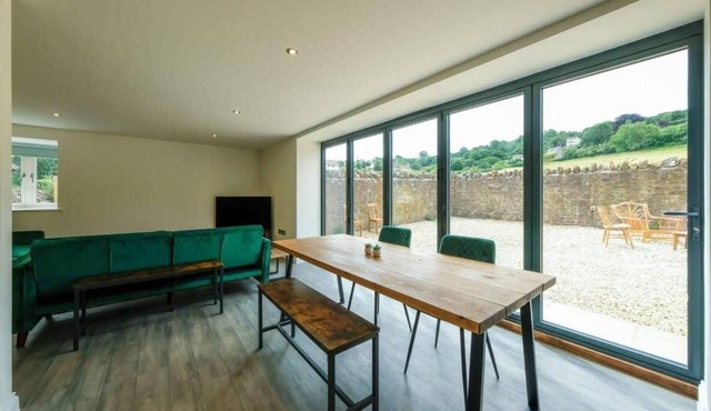 Sladacre 2 bedroom converted Barn