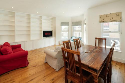 Spacious 4BR Home with Private Garden
