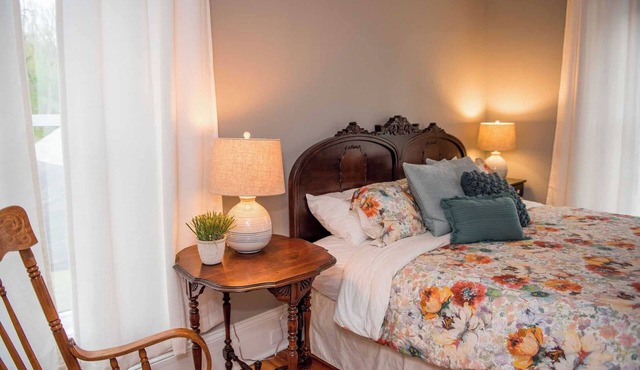 Springside Inn in Auburn
