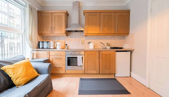 Stay in the heart of Dublin.
