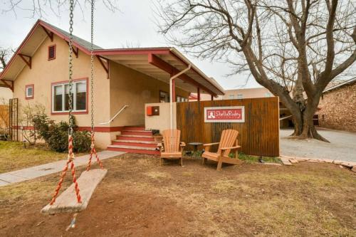 Stella Ruby Cottages - Steps to Main Street! in Moab