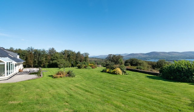 Stylish 4 bedroom home overlooking Kenmare Bay