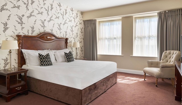Summerhill House Hotel
