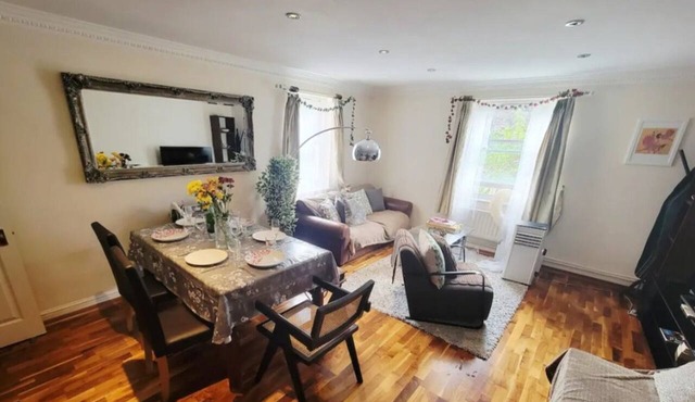 The Kensington Lovely Elegant Executive Residence