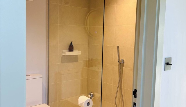 The Loft – 1 bed space with gated parking