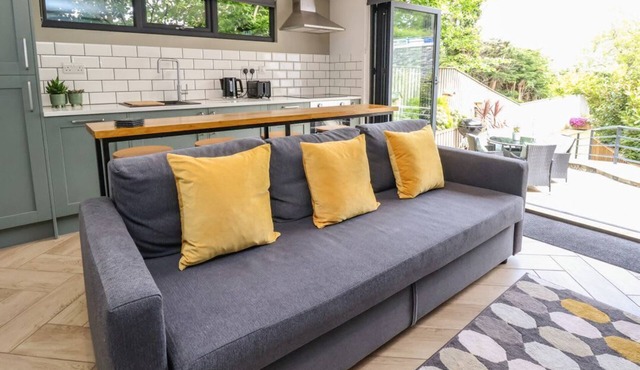 The Nest: Serene Retreat in Prestatyn