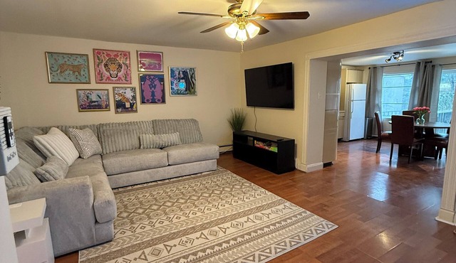 The Ultimate NYC Group Getaway. Sleeps 10 in Hoboken in Hoboken