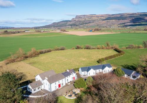 The Willows House & Studios