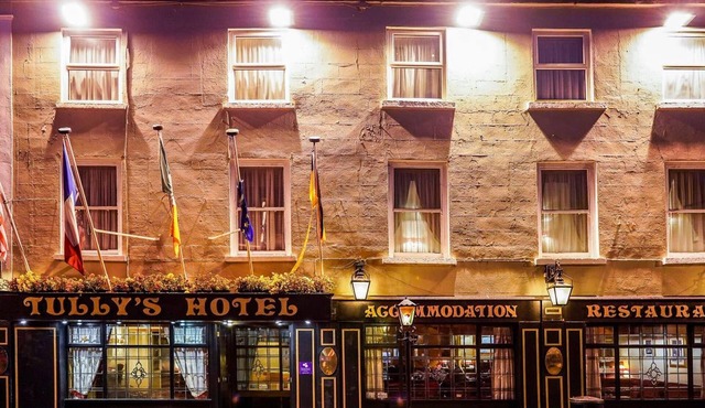 Tully's Hotel
