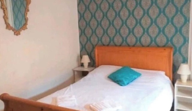 Wexford 3br Townhouse with Private Garden