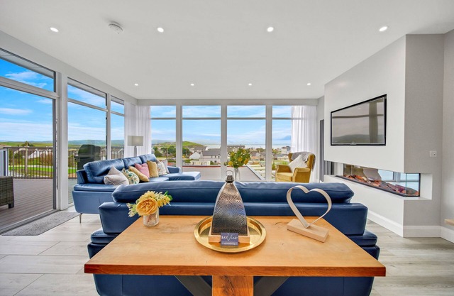 Bayview Downings - Luxury 4 Bedroom Penthouse
