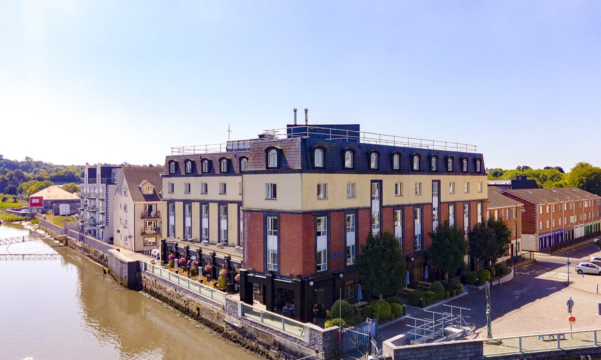 Waterford Hotel | Waterford Marina Hotel