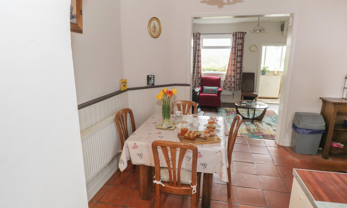 Foxford Cottage | 7 Aikenhead Terrace