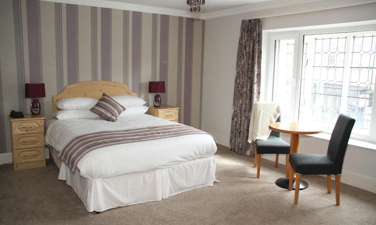 Mallow Hotel | Hibernian Hotel & Leisure Centre