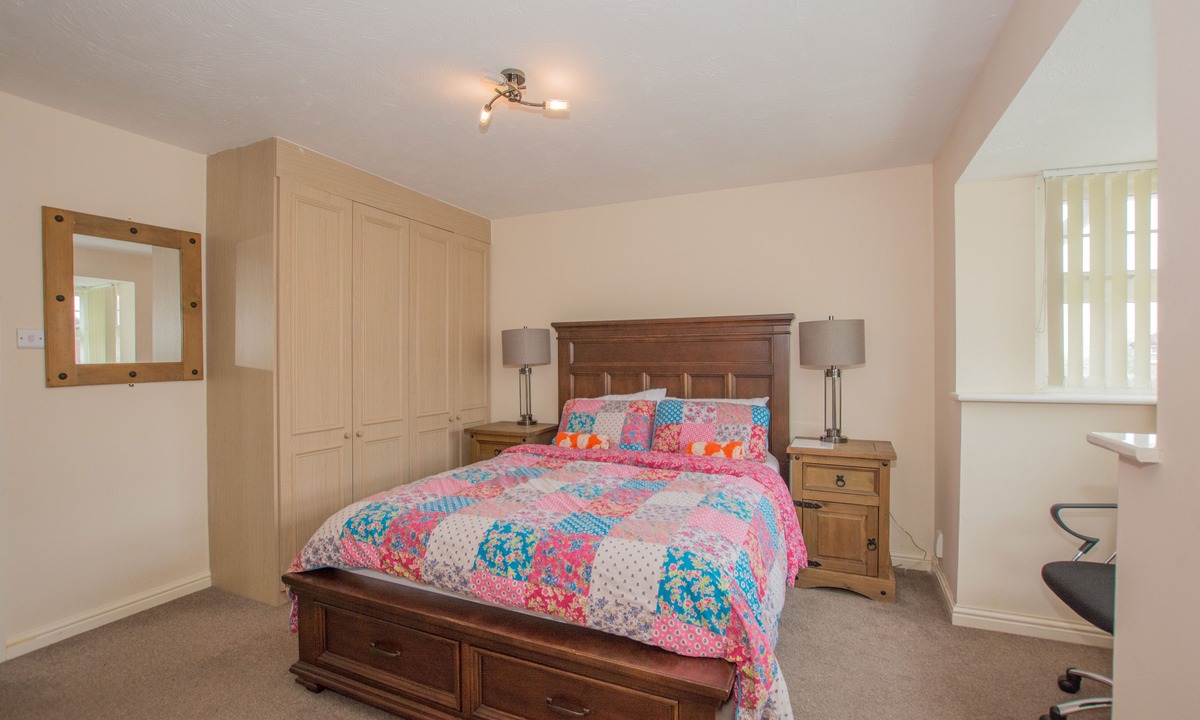Ely House | Modern 4 Bedroom Detached House in Cardiff