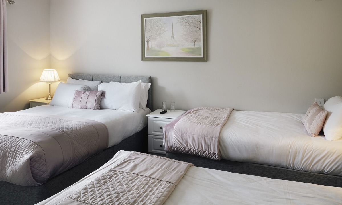 Glencar Hotel | The Climbers Inn