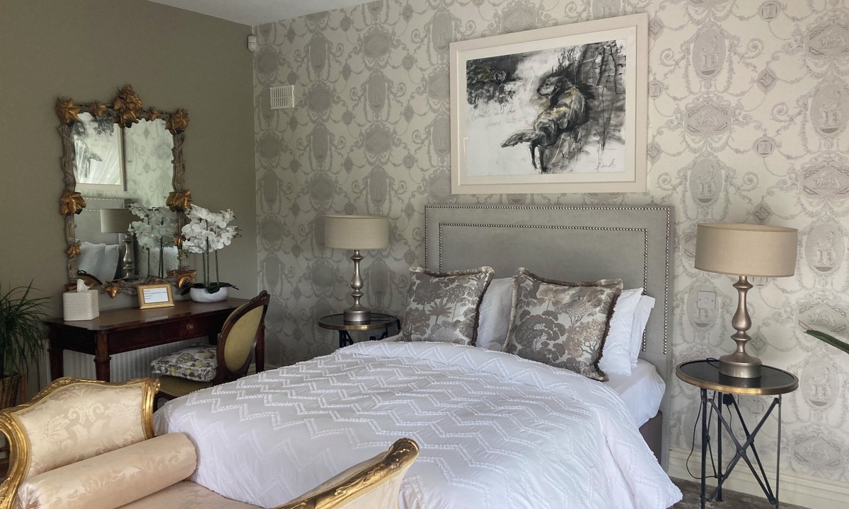 Cuffesgrange Bed & Breakfast | Ballybur Lodge
