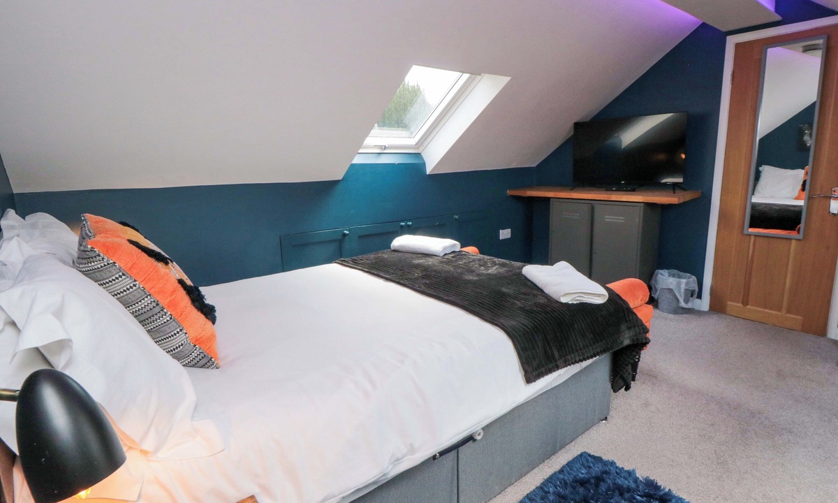 Potter Brompton Cottage | Lawnswood
