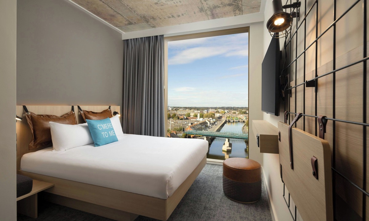 Dublin Hotel | Moxy Dublin Docklands