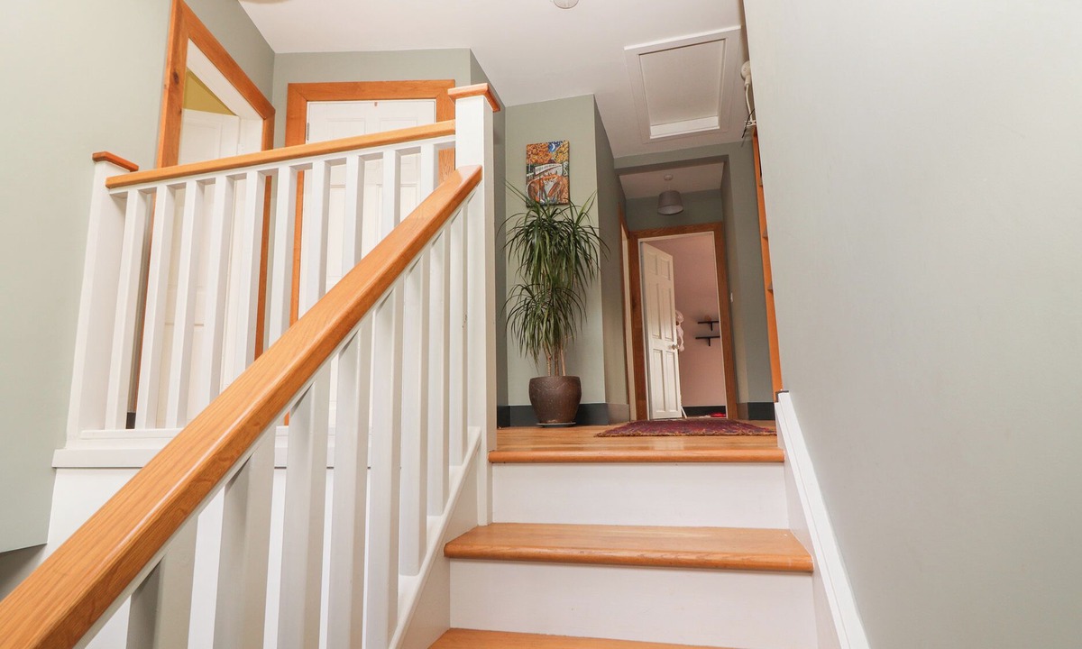 Ardnatrush Cottage | Shanti Gher