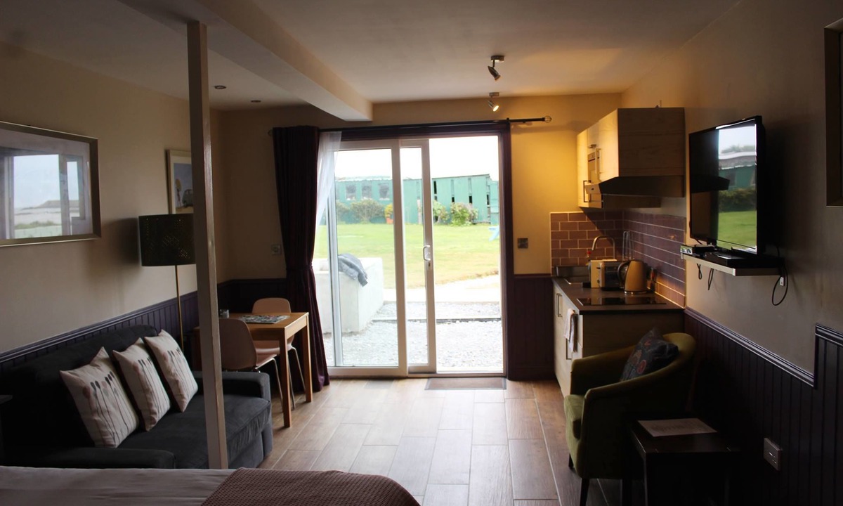 Burrow Apartment | Seaside holiday Apartments