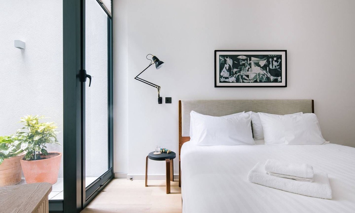 Fitzrovia Apartment | Huge Oxford Street 3BR - Netflix & Nespresso
