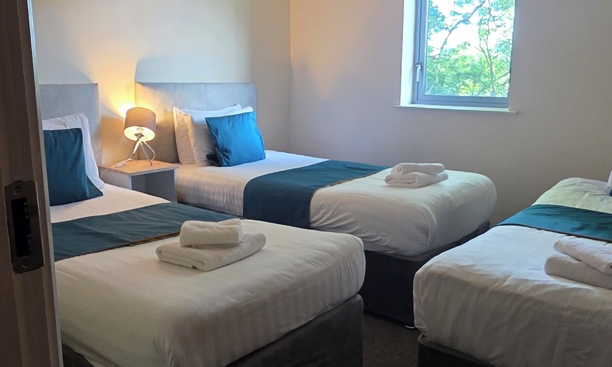 Cortober Apartment | The Courtyard Apartments