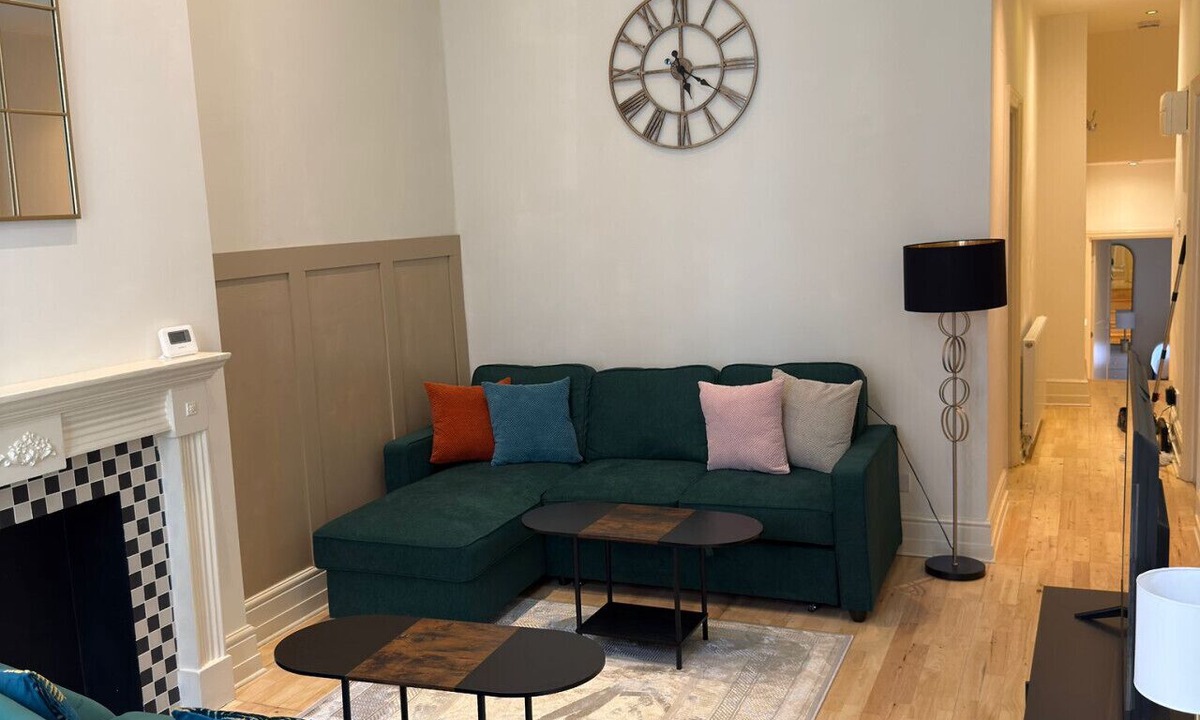 Pembridge Apartment | Awesome Bayswater/Notting Hill rare 3 bed/2 bath flat next to the park