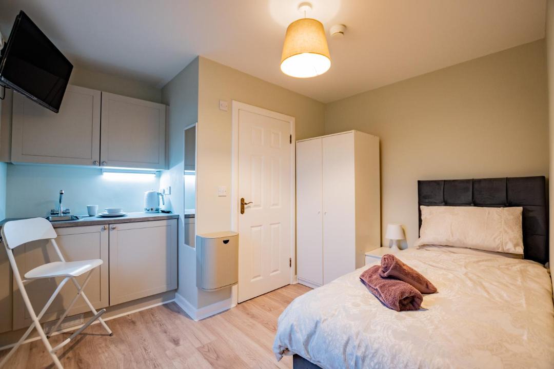 Kinnegad Apartment | Flexistays - Private En-Suite Studios - Kinnegad