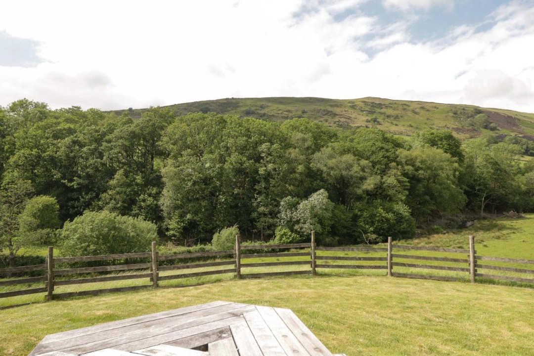 Broughton Mills House | Copper Beech Cottage