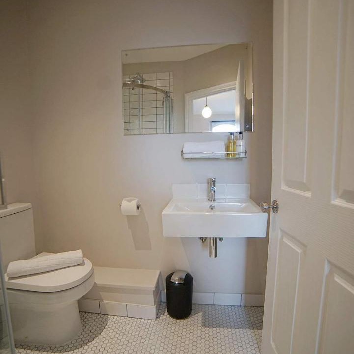Clifton House | The Alma Taverns Boutique Suites - Room 3 - Hopewell