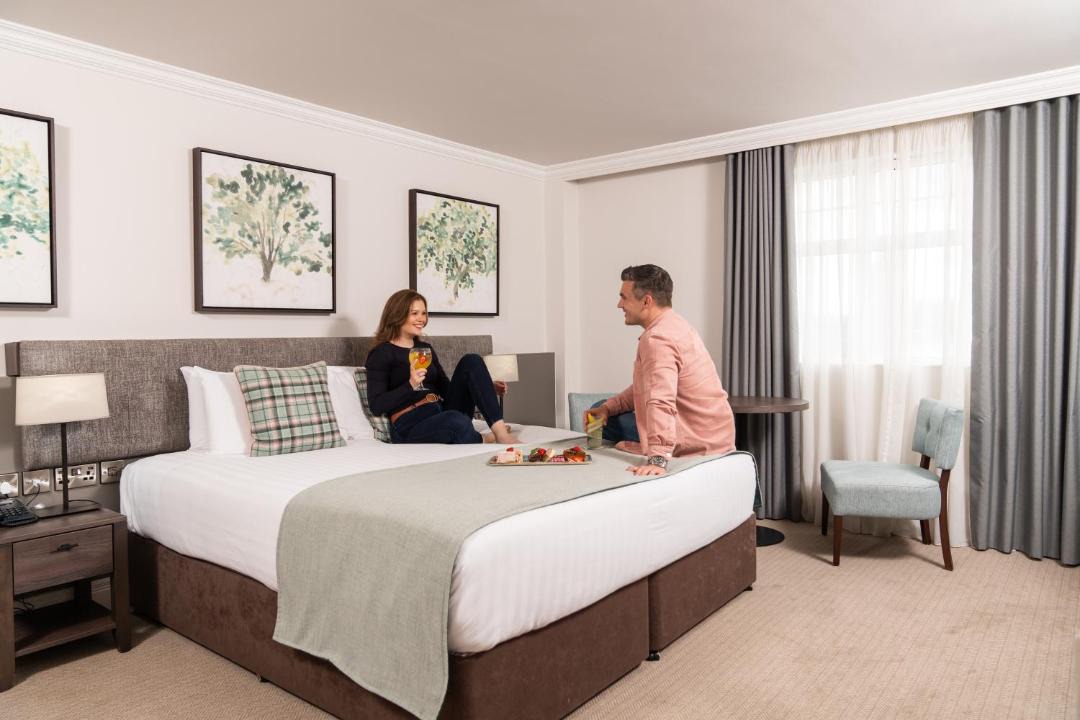 Belfast Hotel | Ivanhoe Inn and Hotel