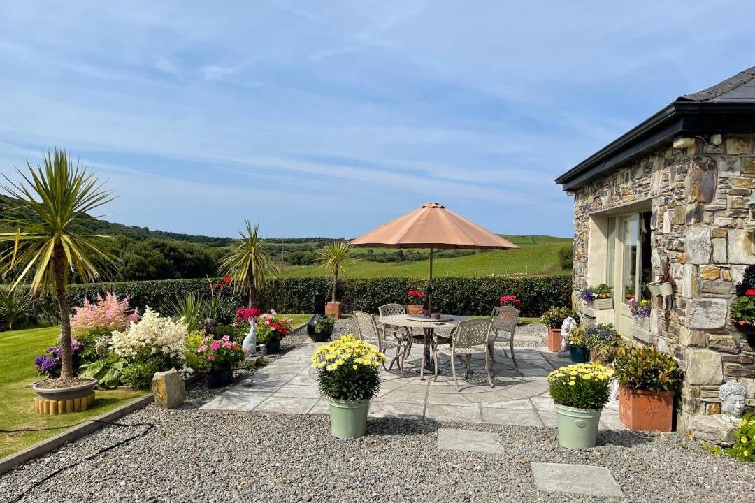 Louisburgh Bed & Breakfast | The Garden Room at Sleepy Hollow