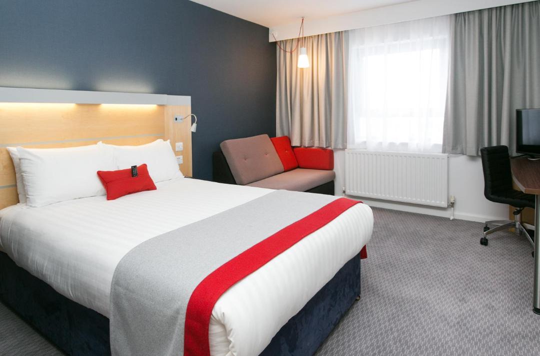 Boardmills Hotel | Holiday Inn Express Antrim by IHG