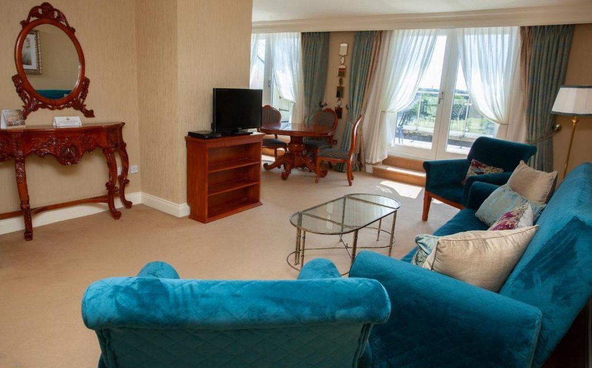 Photo of Livingroom in Trim