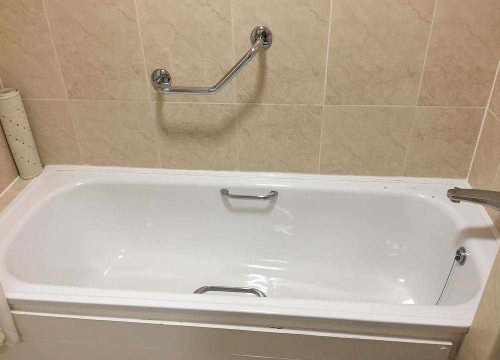 Photo of Bathroom in Trim