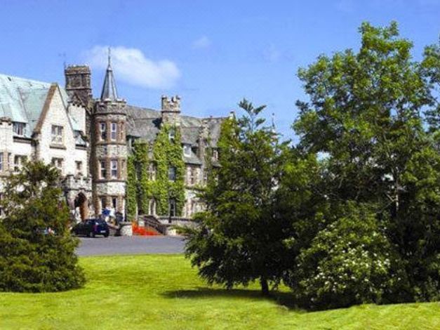 Photo of Buildings in Breaghwy