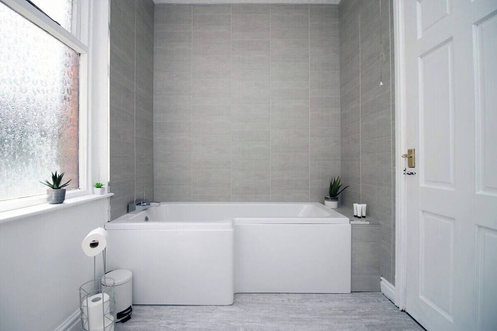 Photo of Bathroom in Newport