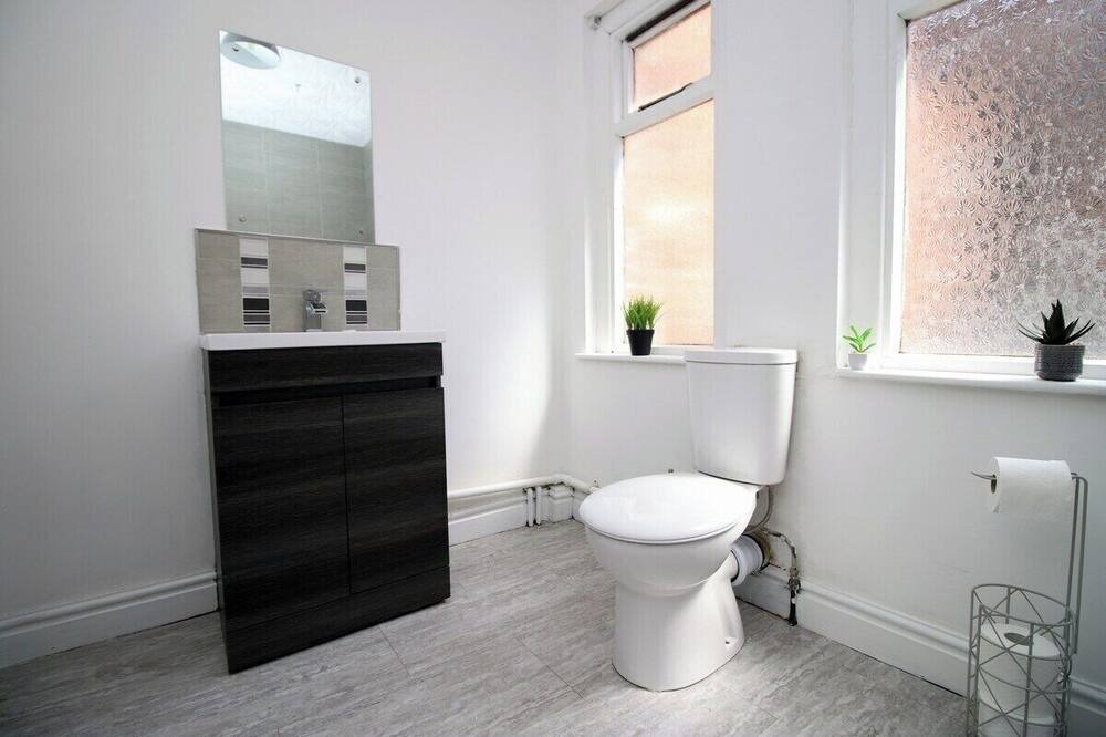Photo of Bathroom in Newport